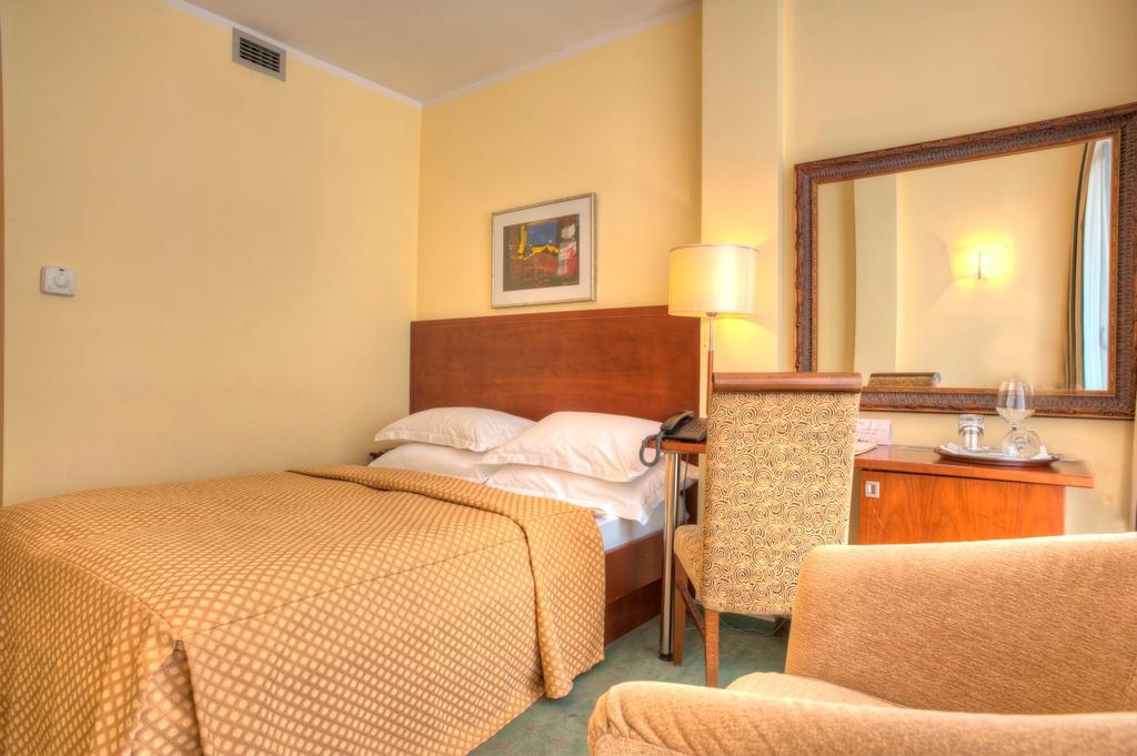Hotel Rivijera Petrovac Exterior foto